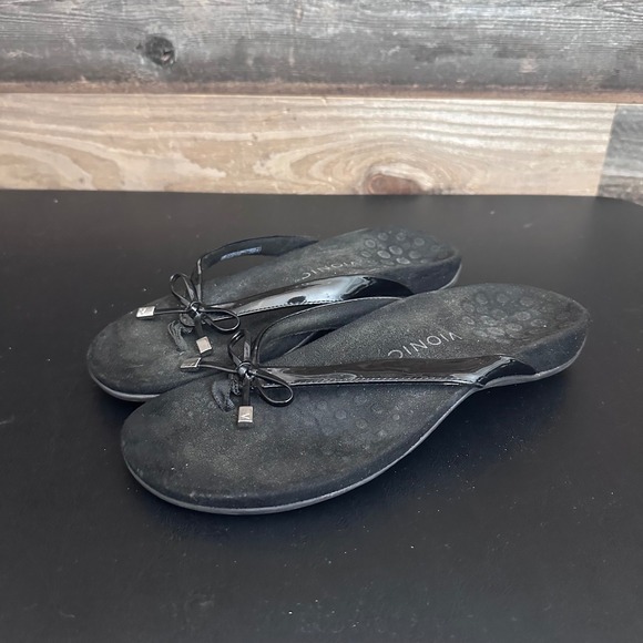 Vionic Shoes - Vionic Bella II Black Patent Bow Flip Flop Sandals Orthotic Womens Size 9